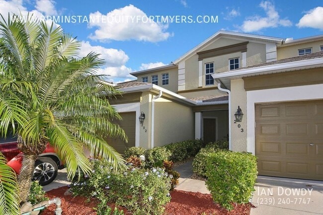 Building Photo - 14752 Calusa Palms Dr