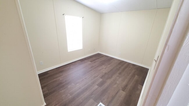 Building Photo - 4225 Holcomb Cir