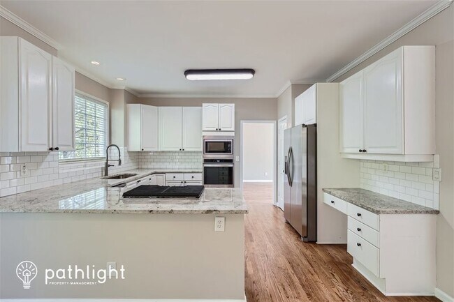 Foto del edificio - 5005 Wiltshire Lane, Suwanee, GA, 30024