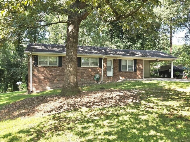 Foto del edificio - 3350 Scott Dr