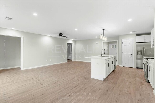 Building Photo - Luxury New Construction in Loxley with Lak...