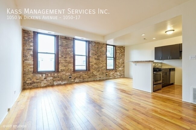 Photo - 1050 W Dickens Ave Apartment