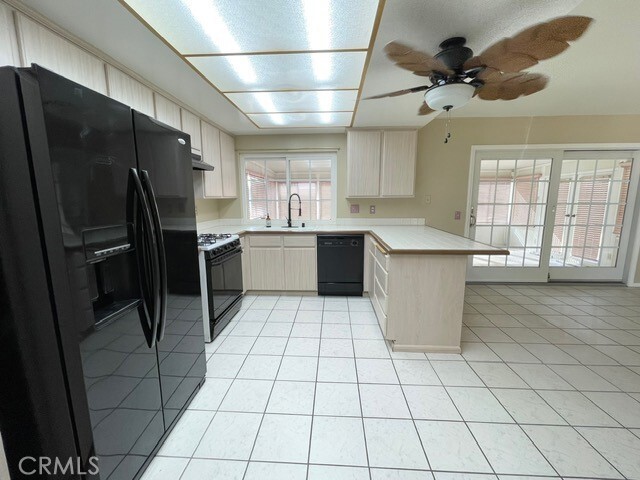 Foto del edificio - 825 Ardmore Ct
