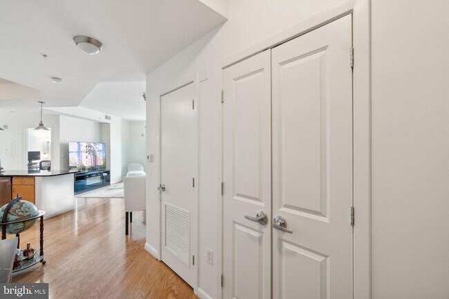 Foto del edificio - 1001 L St NW