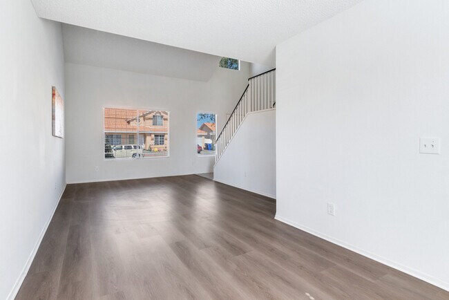 Foto del edificio - 12579 Santa Fe Trail