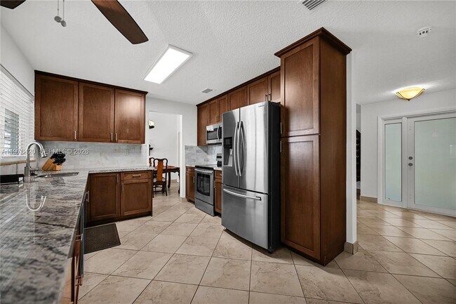 Foto del edificio - 5081 SW 119th Ave