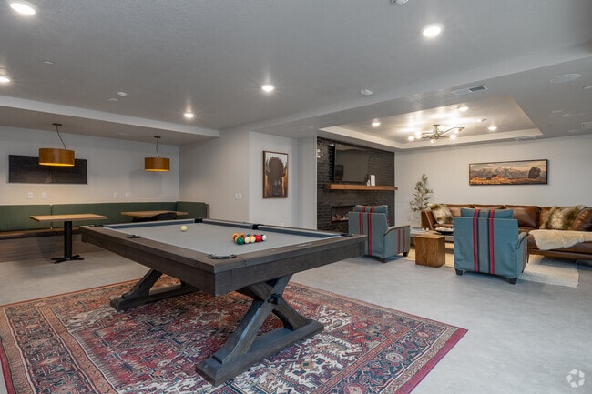 Clubroom - Riverwalk Apartments
