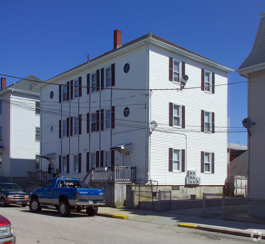 1422 Wilbur St, Fall River, MA 02724 Apartments in Fall River, MA