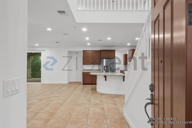 Foto del edificio - 1271 S Central Pkwy