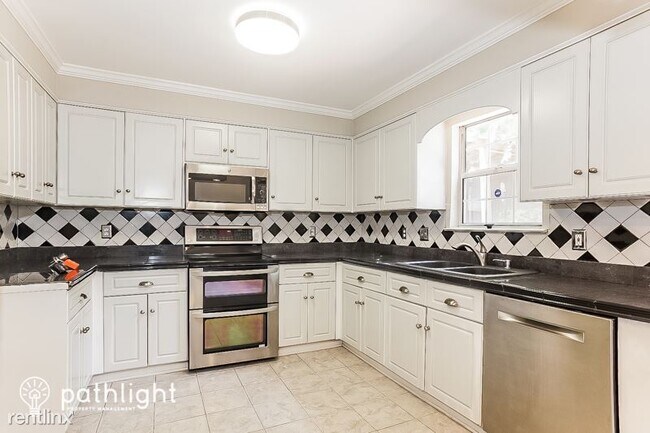 Building Photo - 4 br, 2 bath House - 3862 Live Oak Lane