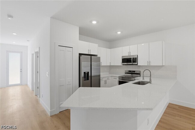 Foto del edificio - 4719 28th St SW