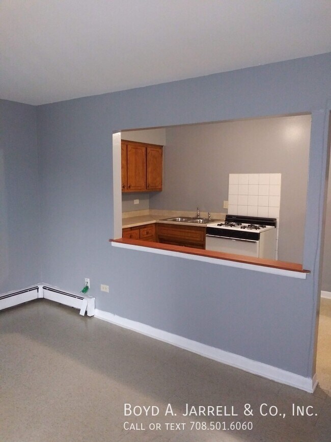 12401 Honore St Unit 041 08, Calumet Park, IL 60827 Room for Rent in