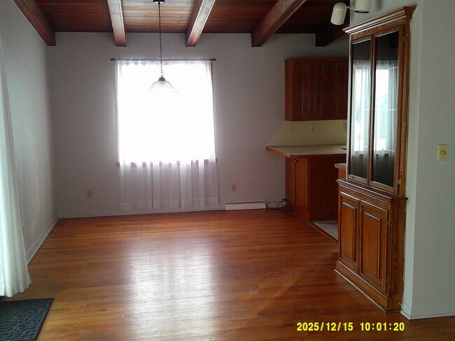 Foto del edificio - 8843 Karlen Rd