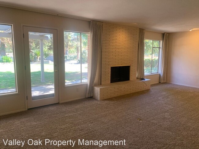 Building Photo - 3 br, 2 bath House - 3606 N Dakota Avenue