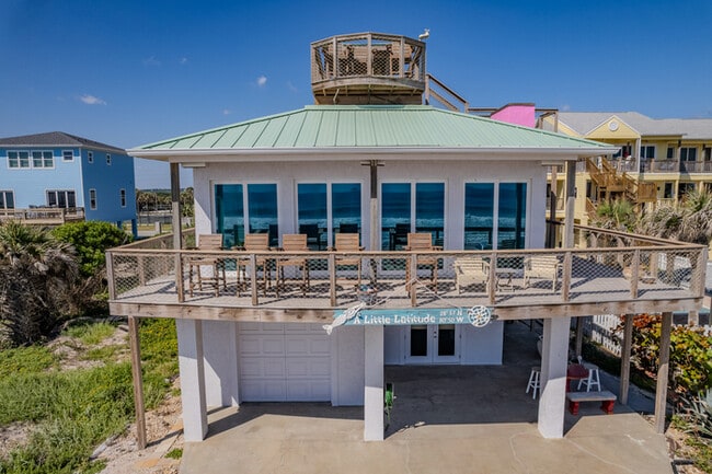 Building Photo - 6618S / Little Latitude / Oceanfront Home