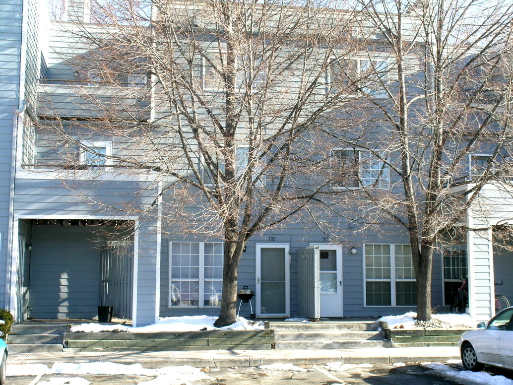 Primary Photo - 1301 University Ave