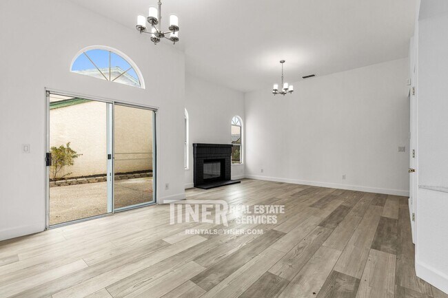 Foto del edificio - 8958 Emsdale Way