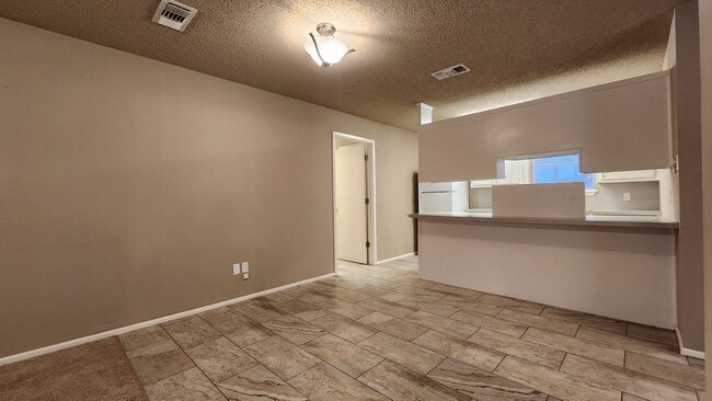 Foto del edificio - 3 Bedroom in North Lubbock