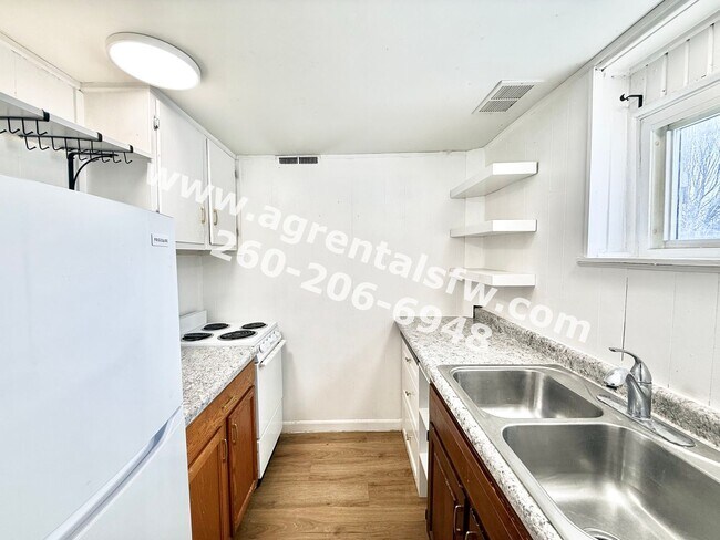 Foto del edificio - 7002 Maysville Rd