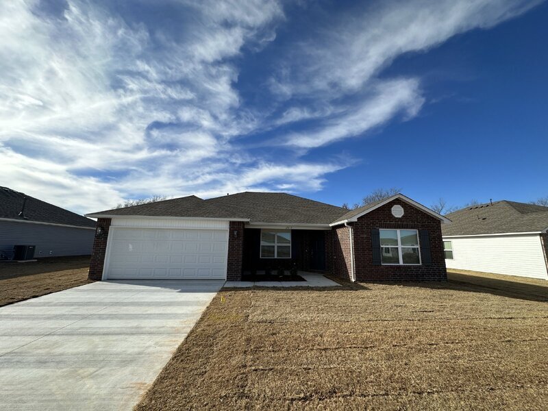 Primary Photo - 2013 S Amarillo Dr