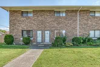 Building Photo - 1591 Kenmore Dr