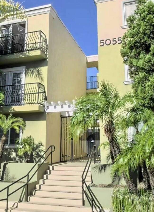 Foto del edificio - 5055 Collwood Blvd