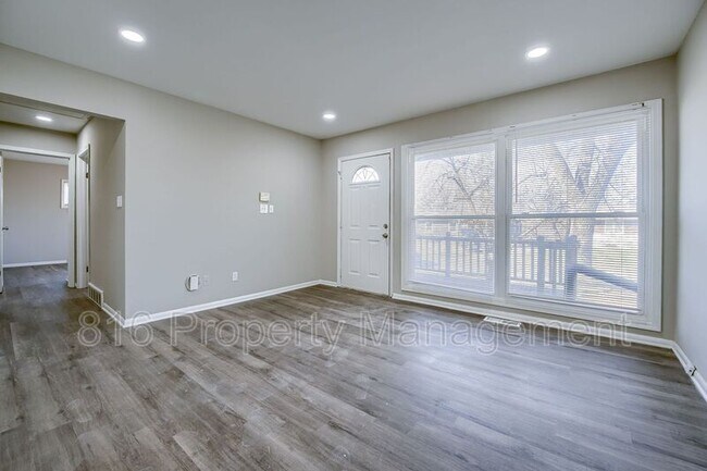 Building Photo - 7601 E 49th Terrace