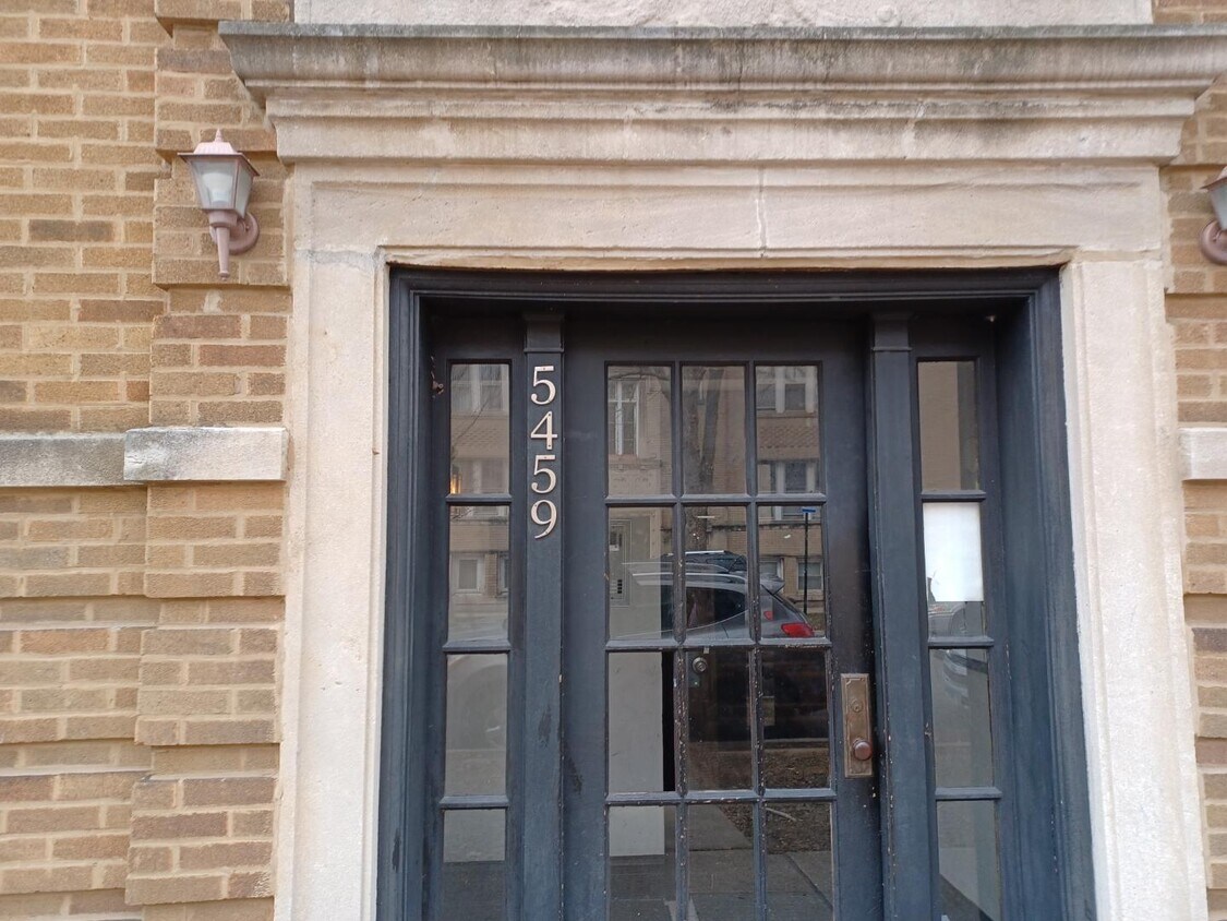 Foto del edificio - 5459 N Spaulding