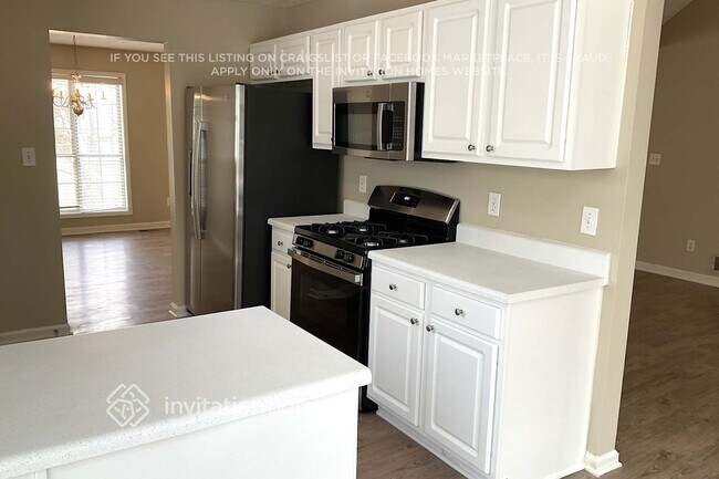 Building Photo - 2732 Owens Dr
