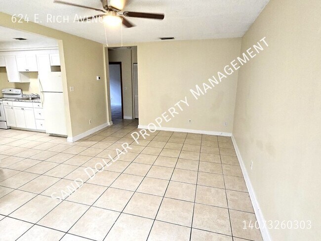 Foto del edificio - Brand new kitchen, updated  2 bed 1 bath 1...