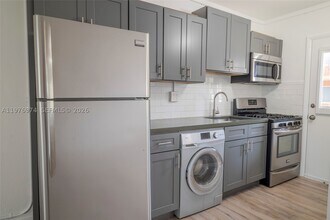 Building Photo - 7901 SW 64th St