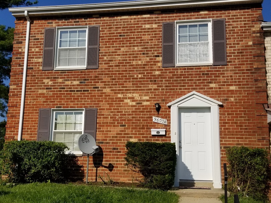Primary Photo - 9600 Homestead Ct