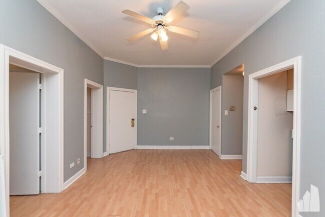 Building Photo - 477 W Deming Pl