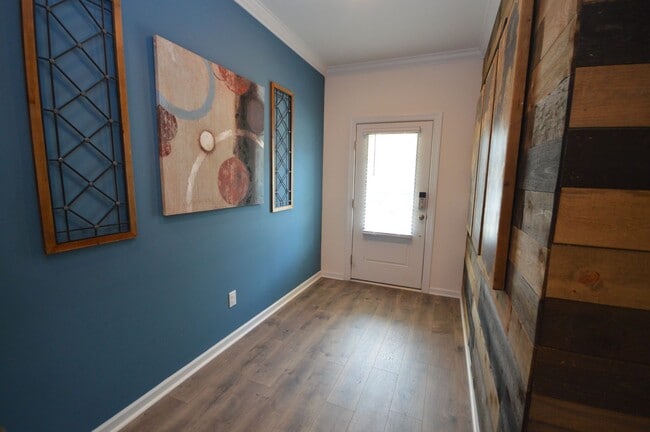 Foto del edificio - 7016 Gentle Pine Pl