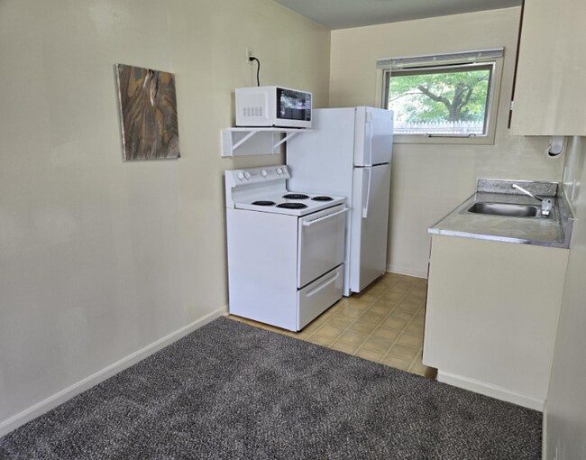 Foto del edificio - 2431 Normandy Rd