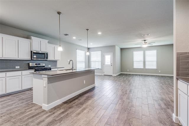 Building Photo - 1208 Elgar Trl