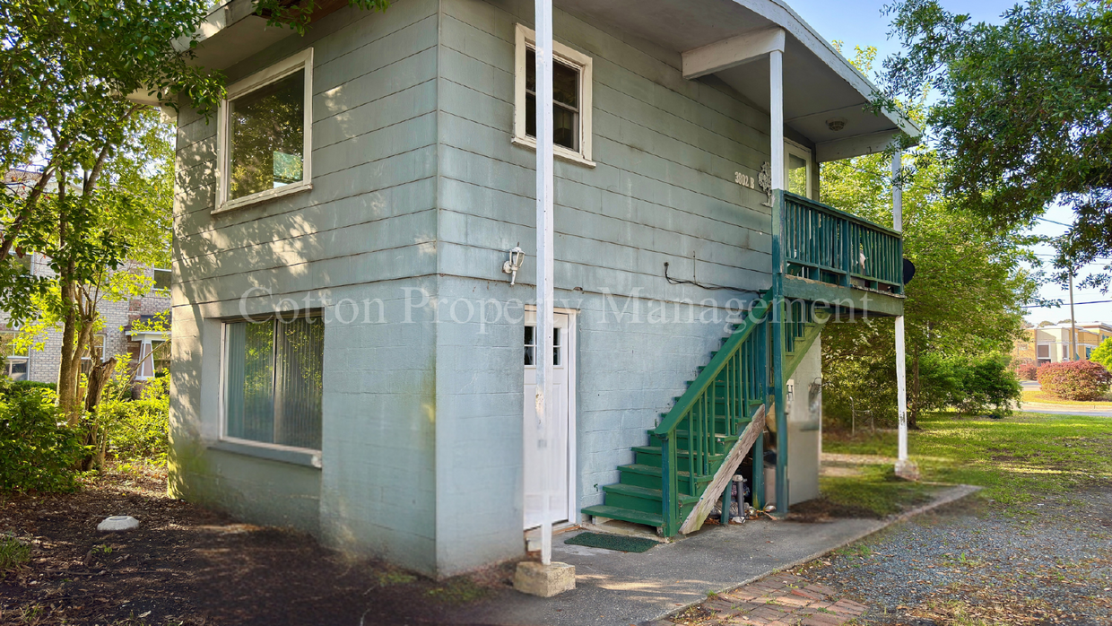 Primary Photo - 3802 Peachtree Ave
