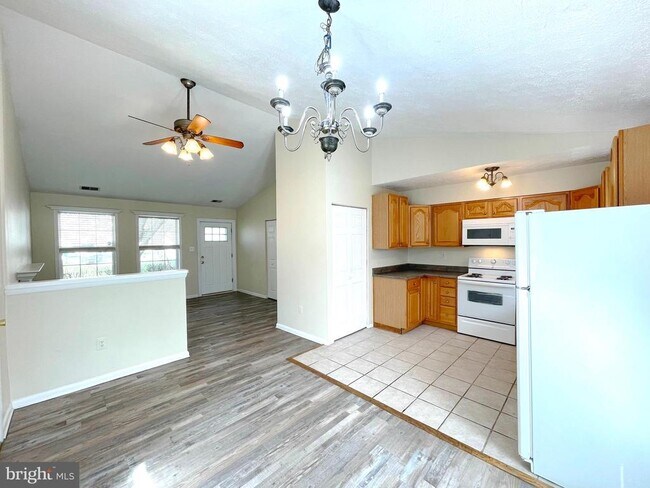 Building Photo - 2161 Freemantle Ct