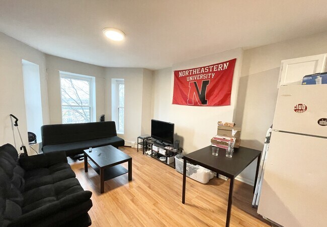 Foto del edificio - 90 Hammond St