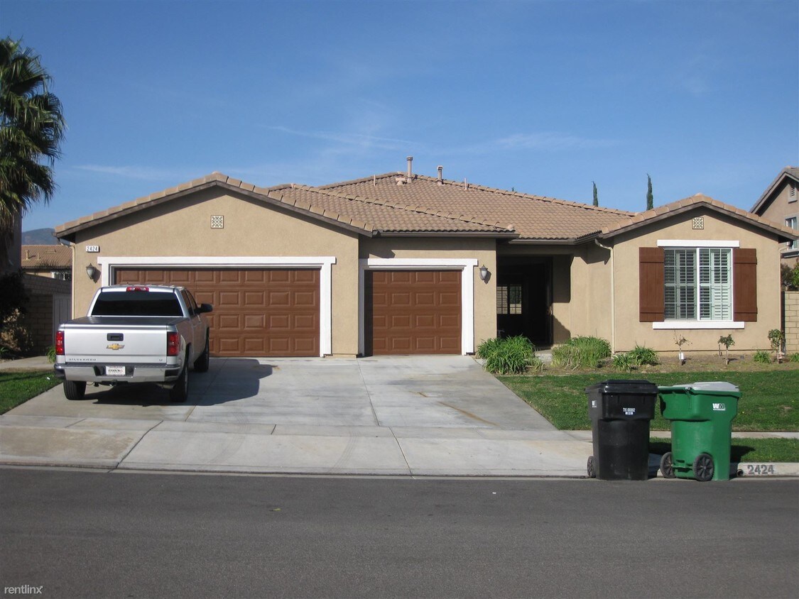 Primary Photo - 2424 Jean Marie Cir