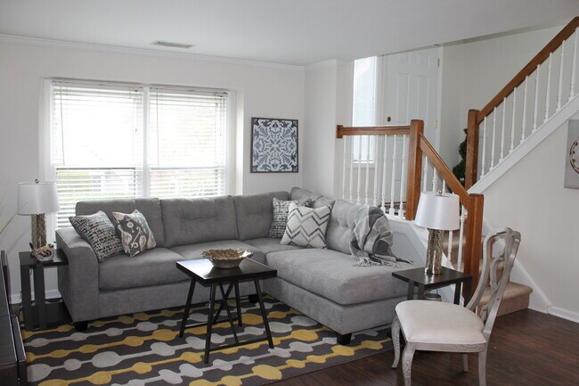 Foto del edificio - 7245 Meeting St