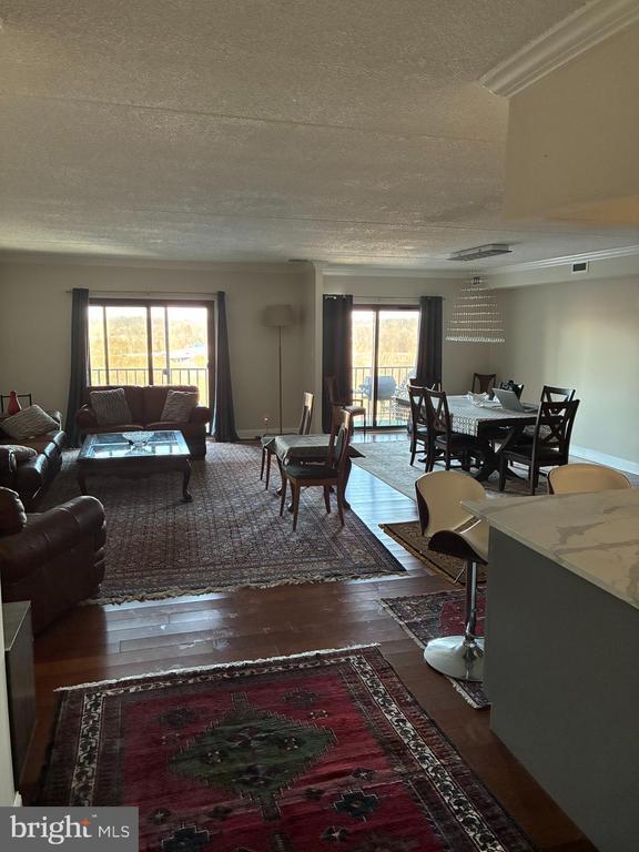 Building Photo - 20536 Valley Forge Cir