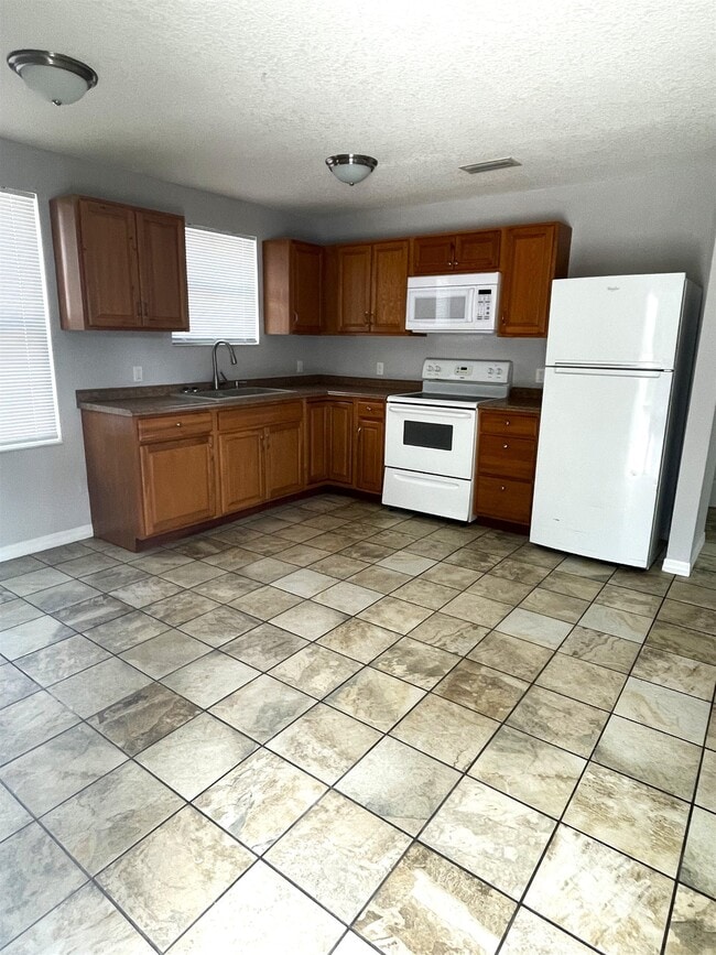 Building Photo - 63 N Whitney St