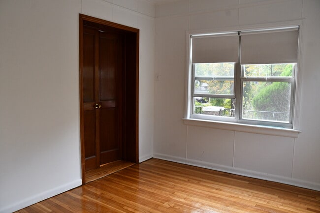 Building Photo - 111 N Broadway