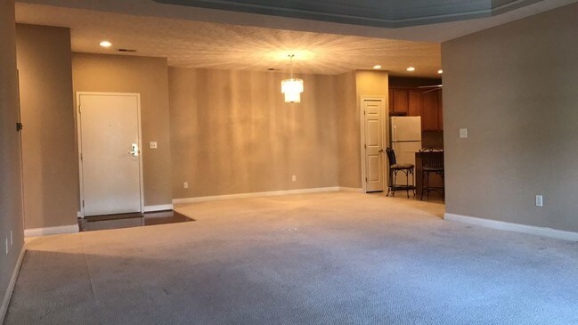 Building Photo - 8002 Pinnacle Point Dr