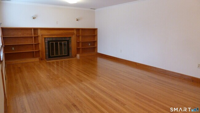 Foto del edificio - 223 Eno Ave