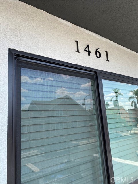 Building Photo - 4239 Halldale Ave