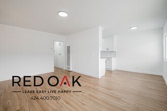 Building Photo - 340 W 87th St