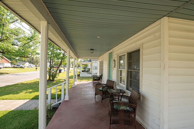 Foto del edificio - 511 S Shore Dr