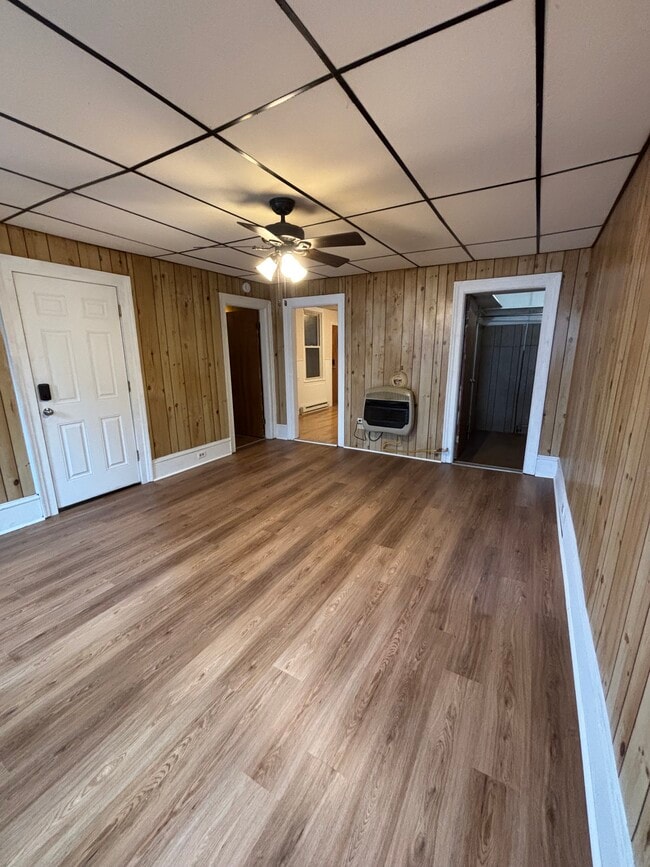 Building Photo - 140-142 Congress St